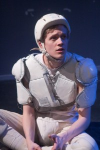 Metropolia-teatteri 2011: Tyynymies.